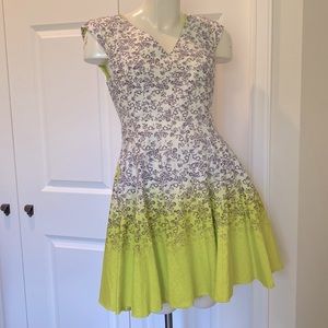 Jessica Simpson Size 2 Dress